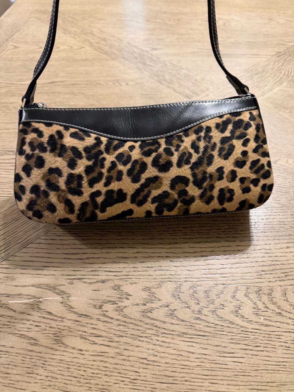 Y2K on branded leopard print shoulder bag - Picture 2 of 5
